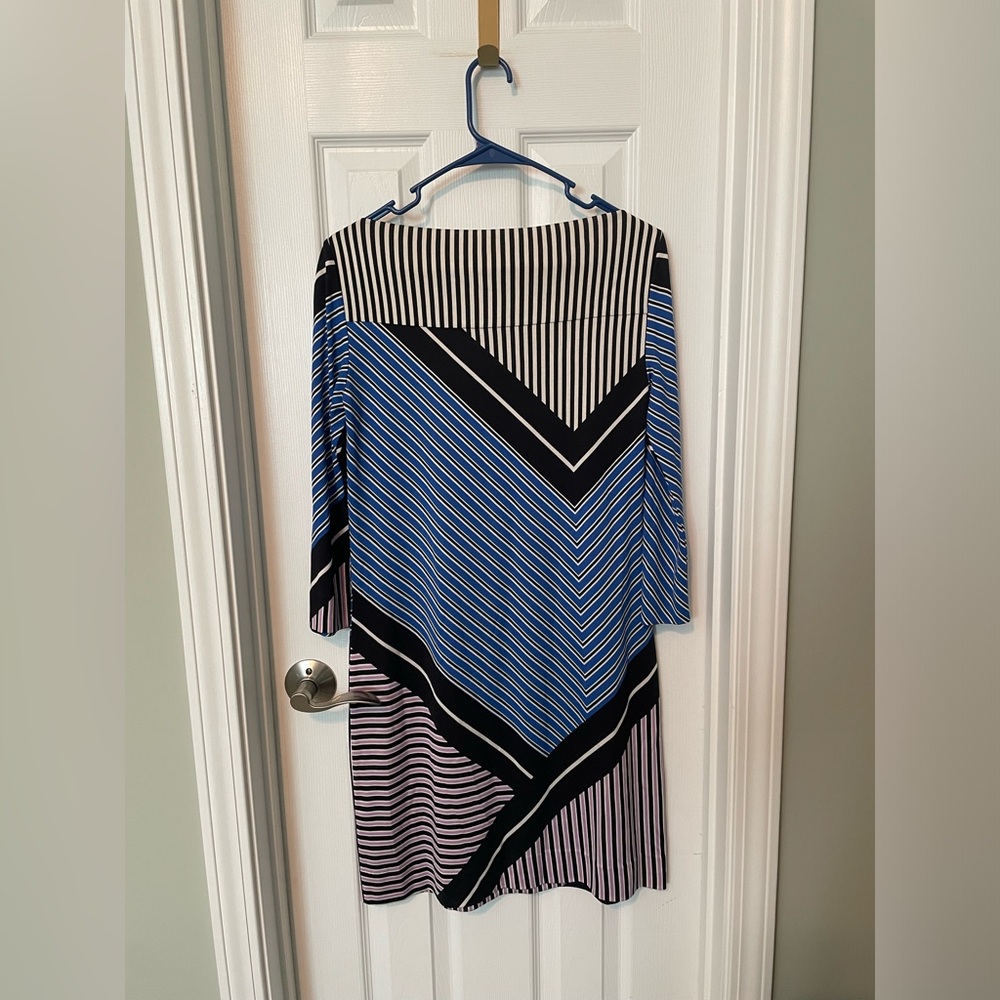 Diane von Furstenberg Ruri Sailor Chevron Silk shift dress. - Picture 2 of 5